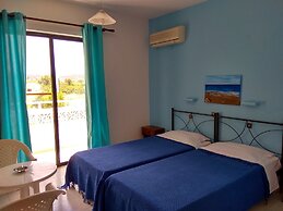 Dolphin Apartments