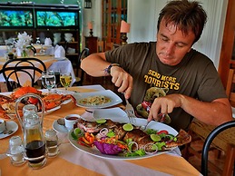 Emel Boutique Hotel