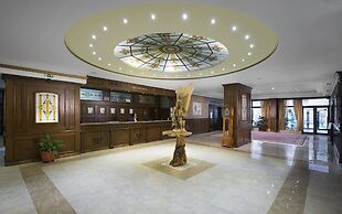 St. Spas Hotel & Balneo Complex