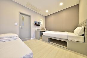 WITH U Hotel & Guesthouse