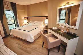Corsica Hotel