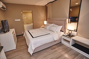 Corsica Hotel