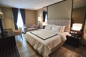 Corsica Hotel