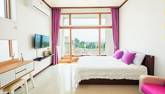 Sea & Pine Pension