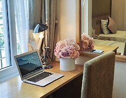 New Lotus Hotel