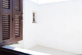Stavros Pension