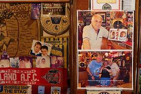 Stavros Pension