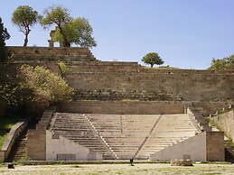 Stavros Pension