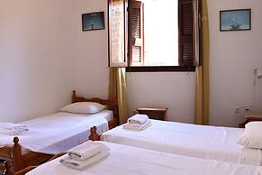 Stavros Pension