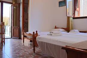Stavros Pension