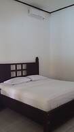 Padang Lovina Sea Side Cottage
