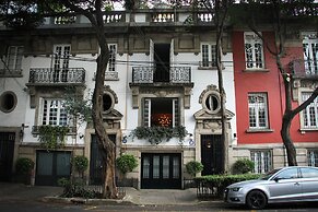 Nima Local House Hotel & Spa