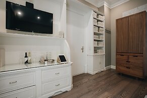 Nima Local House Hotel & Spa