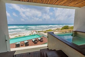 O Tulum Riviera Maya Condo Hotel