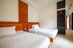 Gili Sands Hotel & Bar