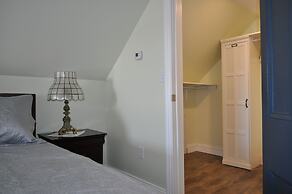 Holman's Heritage Suites