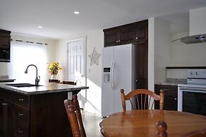 Holman's Heritage Suites