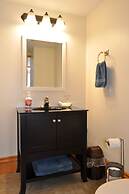 Holman's Heritage Suites