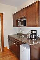 Holman's Heritage Suites