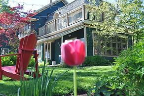 Holman's Heritage Suites