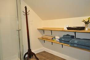 Holman's Heritage Suites