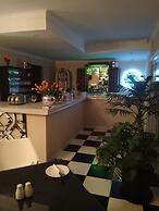 Bri-Shel Manor