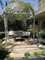Bri-Shel Manor