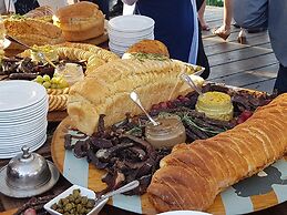 The Stoep Cafe