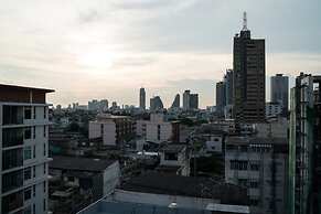 Naga Residence
