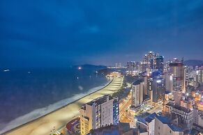 Kolon Seacloud Hotel