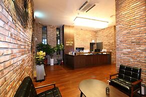 Bricks Hotel