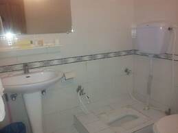 Hotel Move-N-Pick