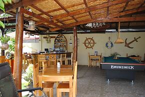 Captain's Lodge and Bar