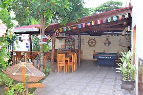 Captain's Lodge and Bar