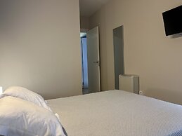 Apartamentos Leon