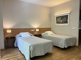 Apartamentos Leon