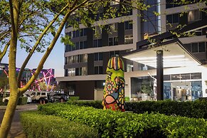 The Capital Menlyn Maine