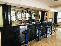 Golden Park Hotel