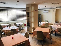 Golden Park Hotel