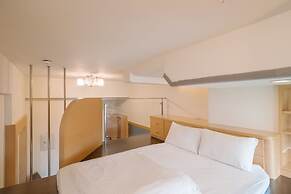 CJ Hotel