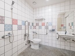 CJ Hotel
