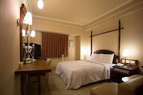 Seed Hotel