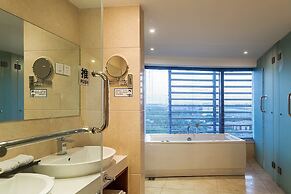 Phoenix Hotspring Resort