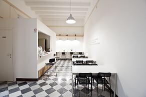 Mamamia Hostel and Guesthouse