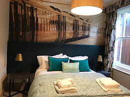 Harper's Steakhouse with Rooms, Haslemere