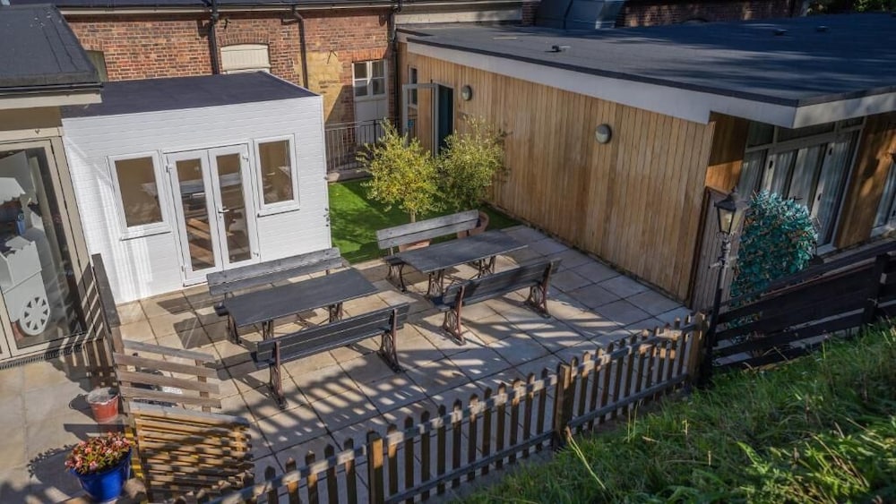 Harper's Steakhouse with Rooms, Haslemere