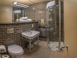Harper's Steakhouse with Rooms, Haslemere