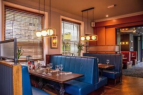 Harper's Steakhouse with Rooms, Haslemere