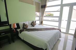 Chau Plus Homestay