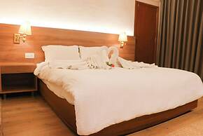Hotel Lumbini Garden New Crystal